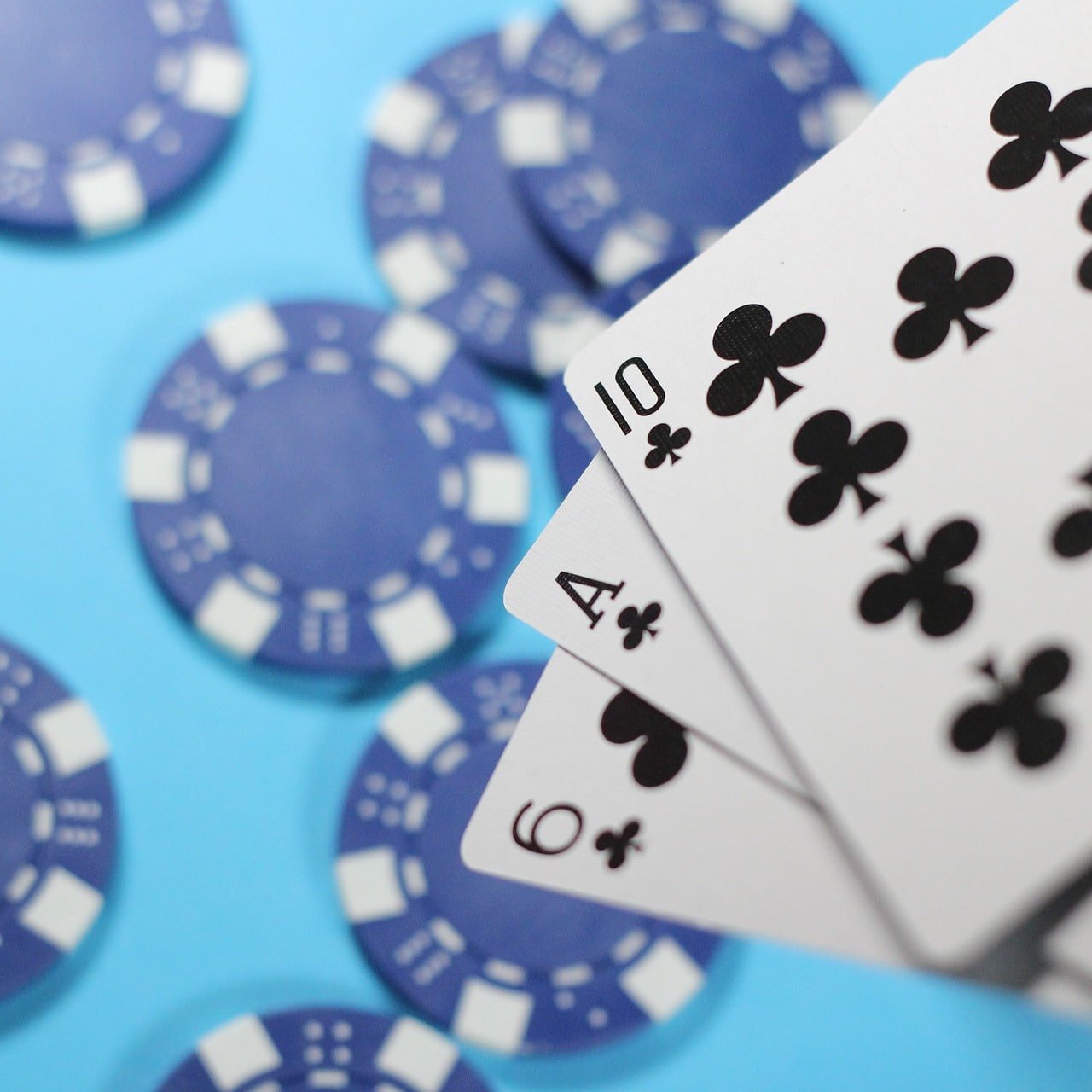 live casino baccarat table ပေါ် bet ချနေသော screen မြင်ကွင်း